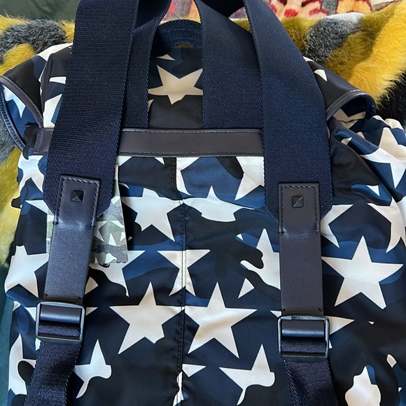 Valentino Garavani - Star Camo Drawstring Blue/White Backpack - Picture 11 of 12